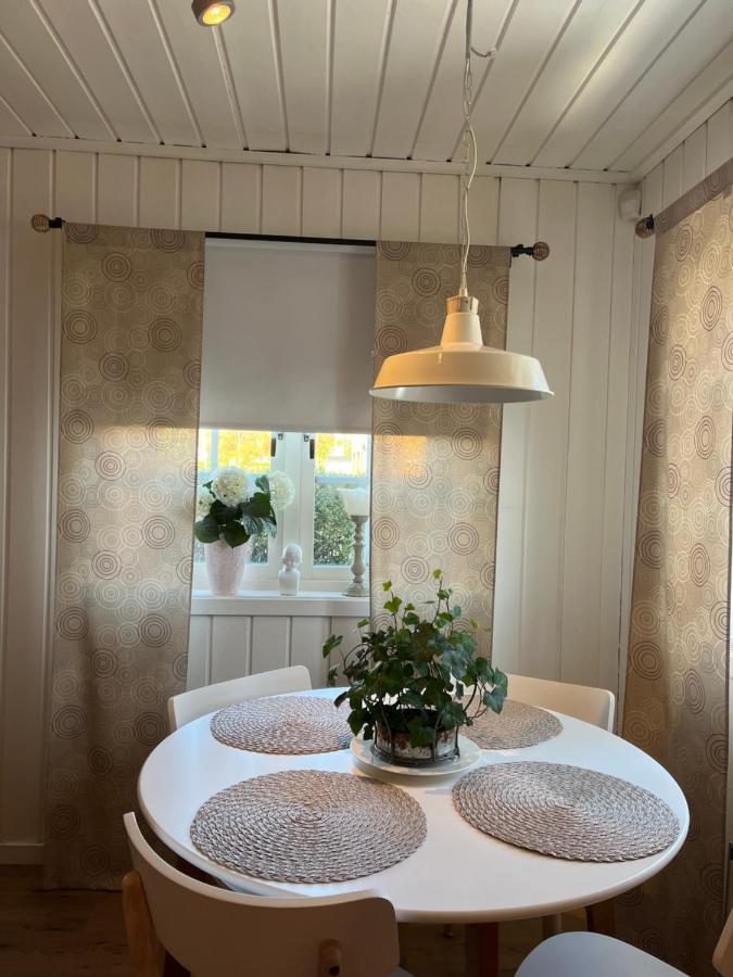 Lilla Groena Huset Pa Garden Härnösand المظهر الخارجي الصورة